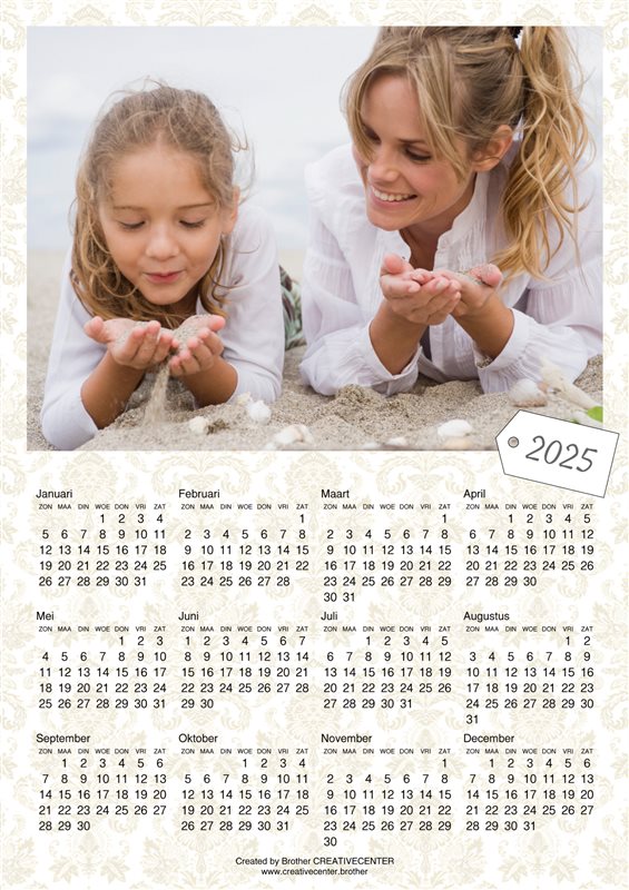 Gratis afdrukbare kalender - Beige Damast Patten 2025 | Brother Creative Center