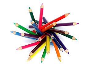 Puñado de lápices de colores