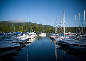 Botes en lago