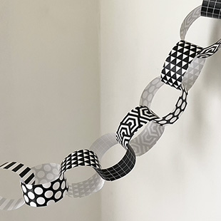 Printable Party Decoration for Free - Black & white birthday paper chain | Brother Creative Center