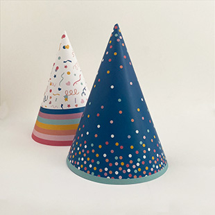 Decoraciones festivas imprimible gratis - Gorros de fiesta de cumpleaños con patrones de colores | Brother Creative Center