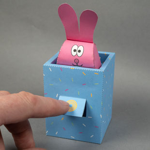 可打印的免费派对装饰素材模板  - 复活节 兔子惊吓盒 | Brother Creative Center